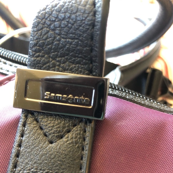 SOLD 💜💜💜Samsonite Tote Bag - Picture 5 of 6